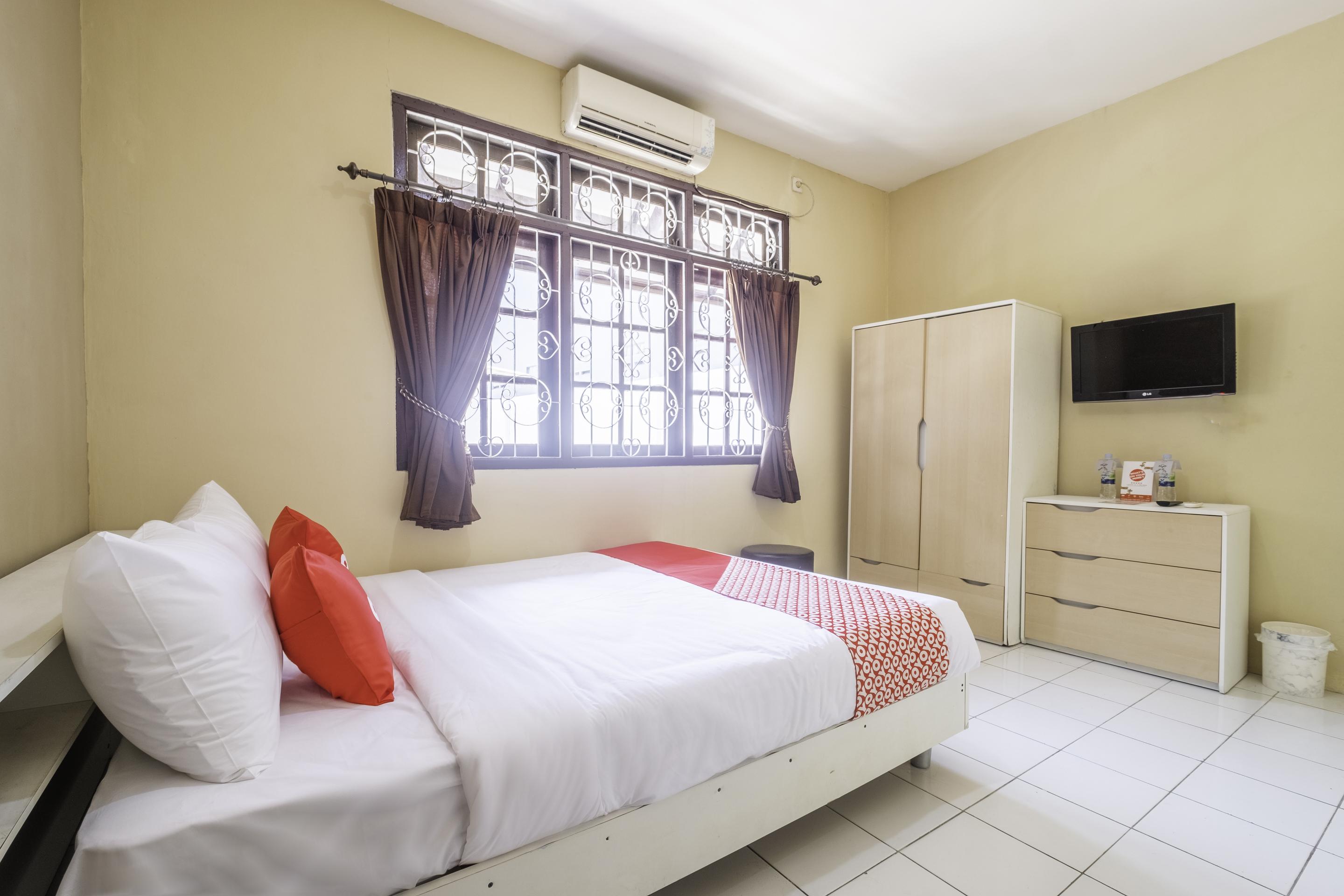 Super Oyo 1568 Stasiun Ka Cirebon Guest House Εξωτερικό φωτογραφία