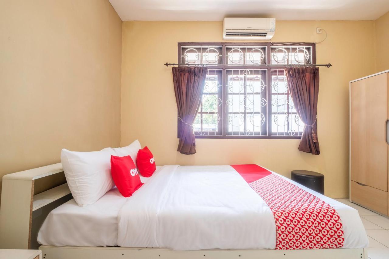 Super Oyo 1568 Stasiun Ka Cirebon Guest House Εξωτερικό φωτογραφία